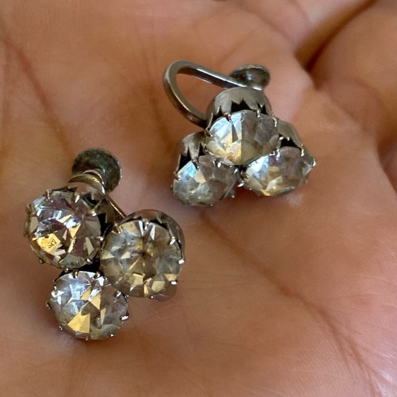 Clear Crystal Screw Back Vintage Silver Tone Earrings Made In Austria - Picture 2 of 15
